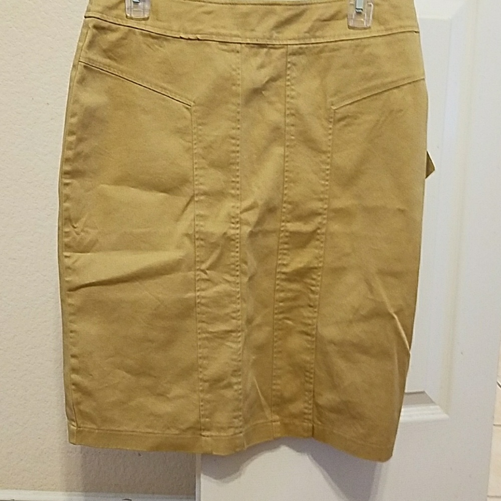 Bella Bird Khaki pencil skirt